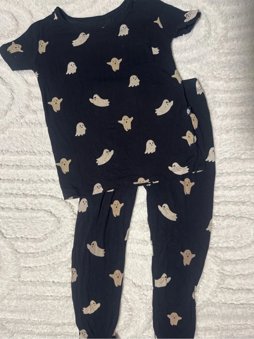Kyte BABY Black Pajama Set with Beige Ghosts 3T